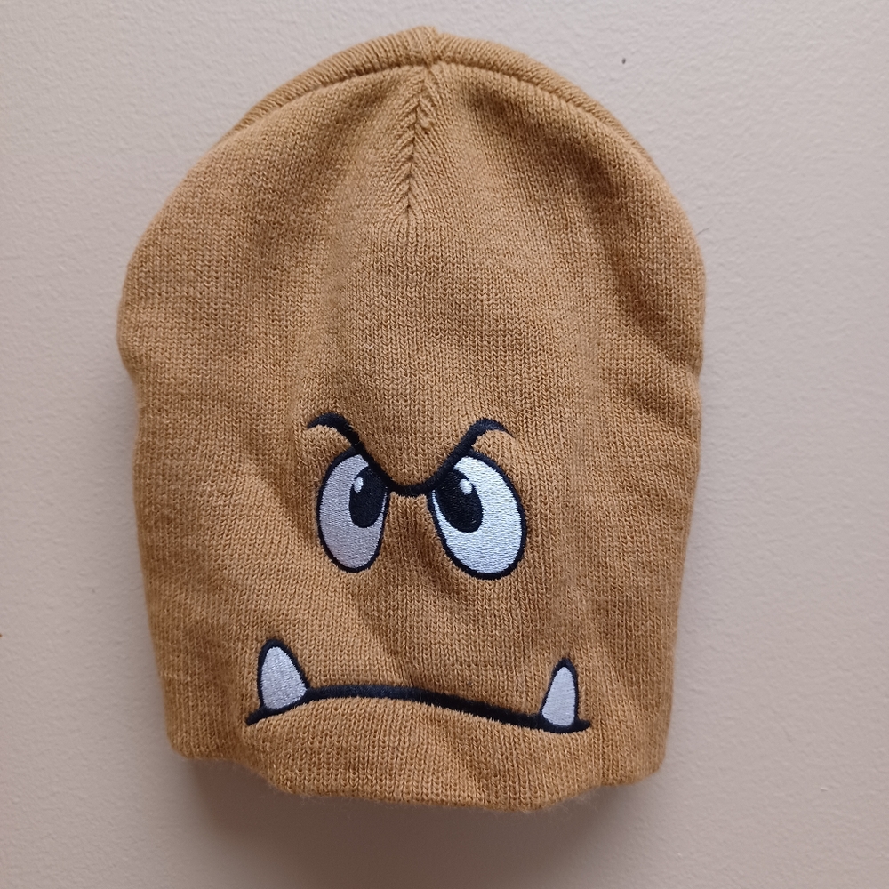 GOOMBA Mario Bros knit hat